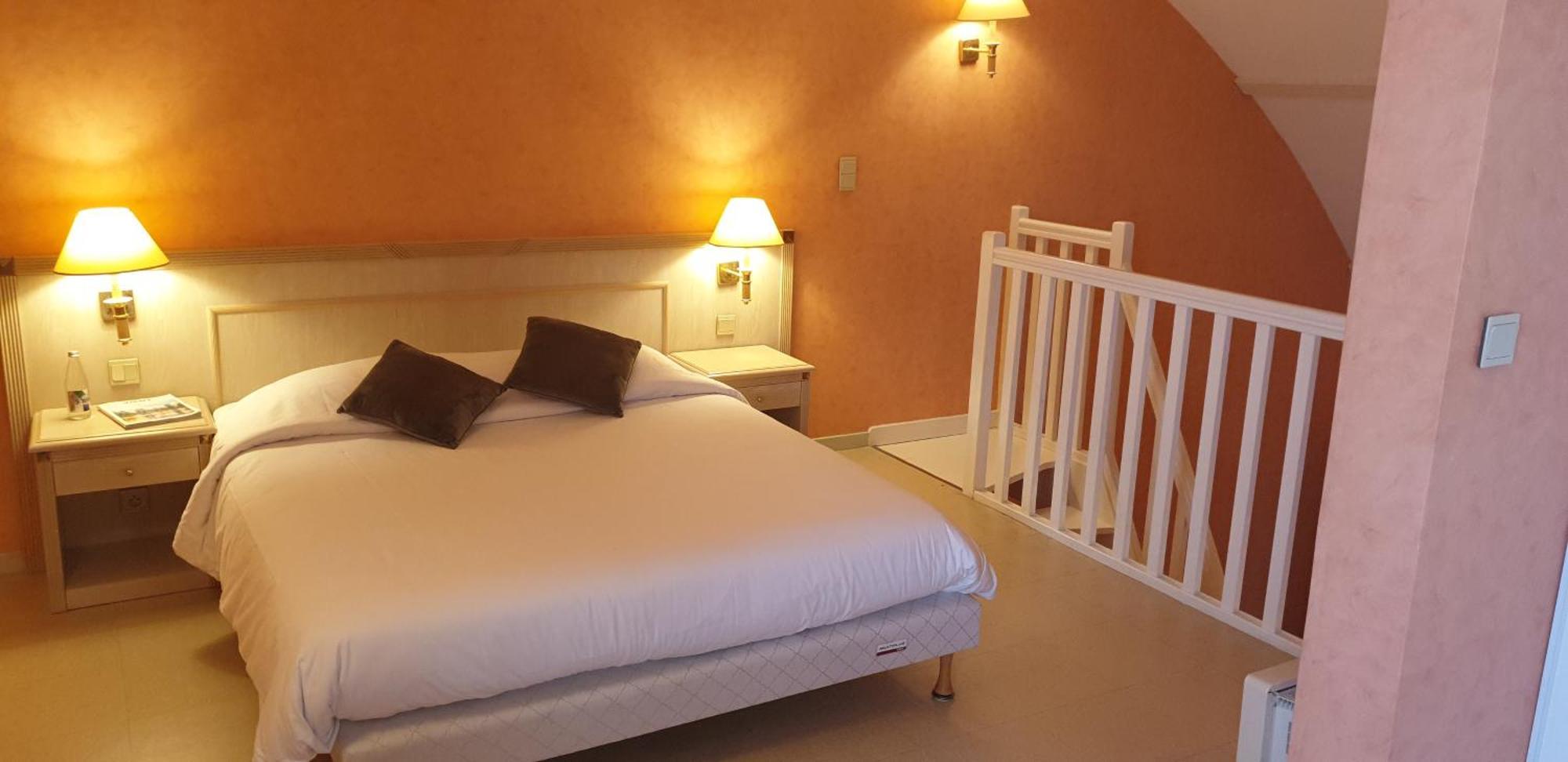 Logis L'Auberge Bourbonnaise Saint-Yorre Zewnętrze zdjęcie