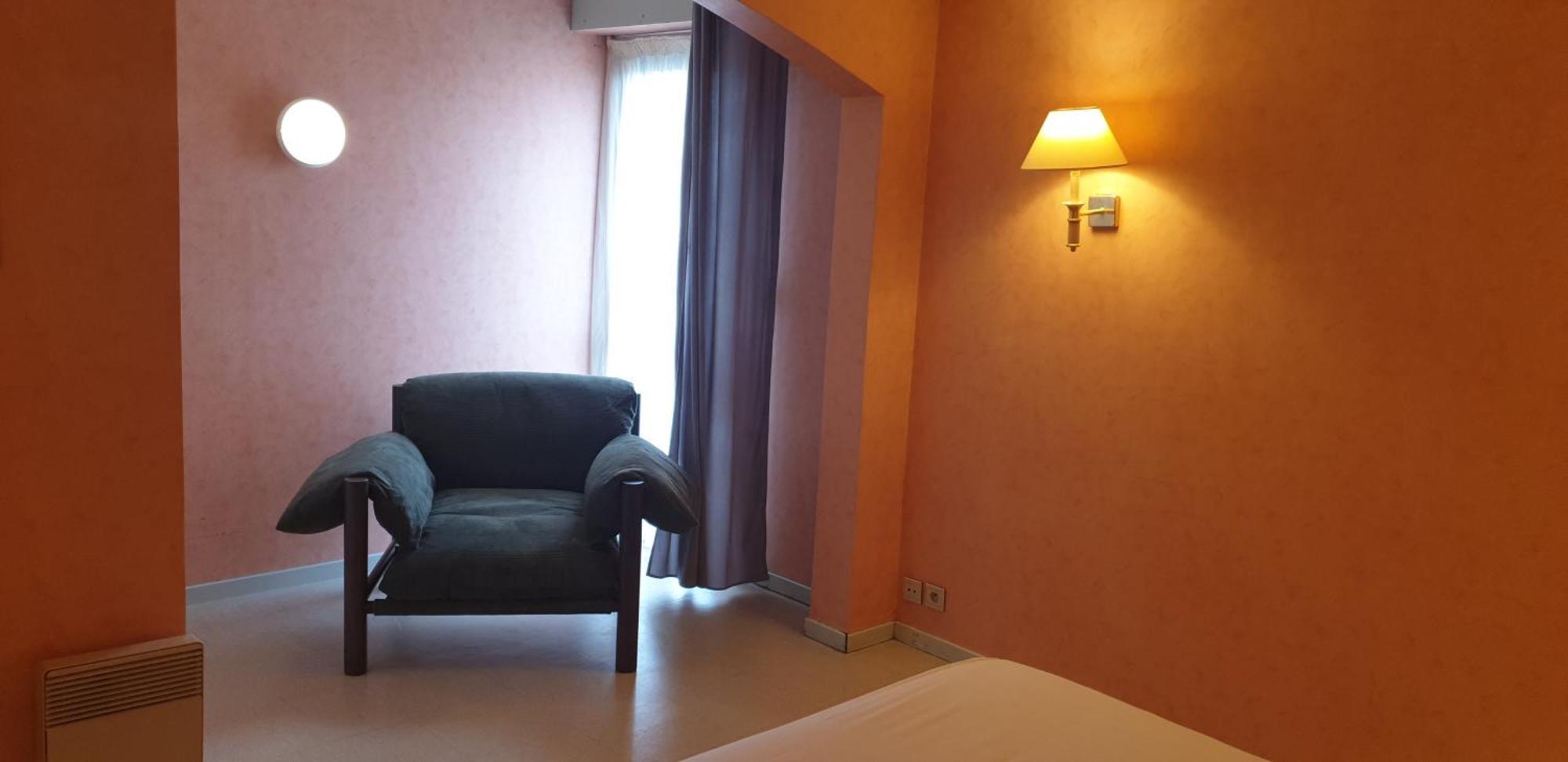 Logis L'Auberge Bourbonnaise Saint-Yorre Zewnętrze zdjęcie