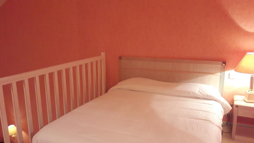 Logis L'Auberge Bourbonnaise Saint-Yorre Zewnętrze zdjęcie