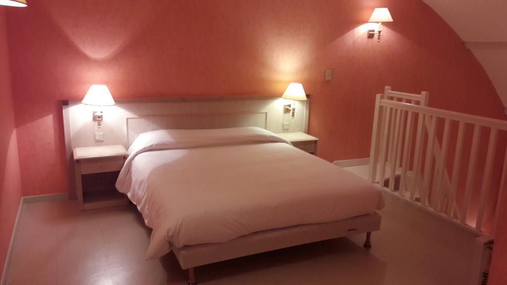 Logis L'Auberge Bourbonnaise Saint-Yorre Zewnętrze zdjęcie