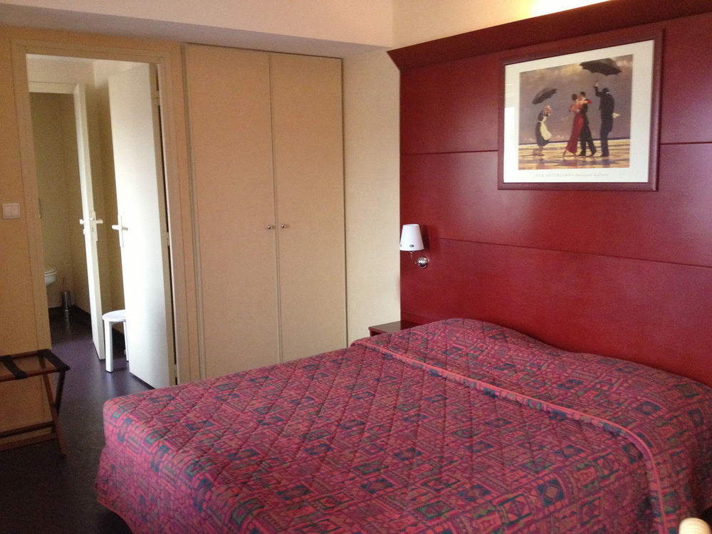 Logis L'Auberge Bourbonnaise Saint-Yorre Zewnętrze zdjęcie