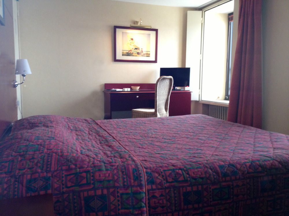 Logis L'Auberge Bourbonnaise Saint-Yorre Zewnętrze zdjęcie